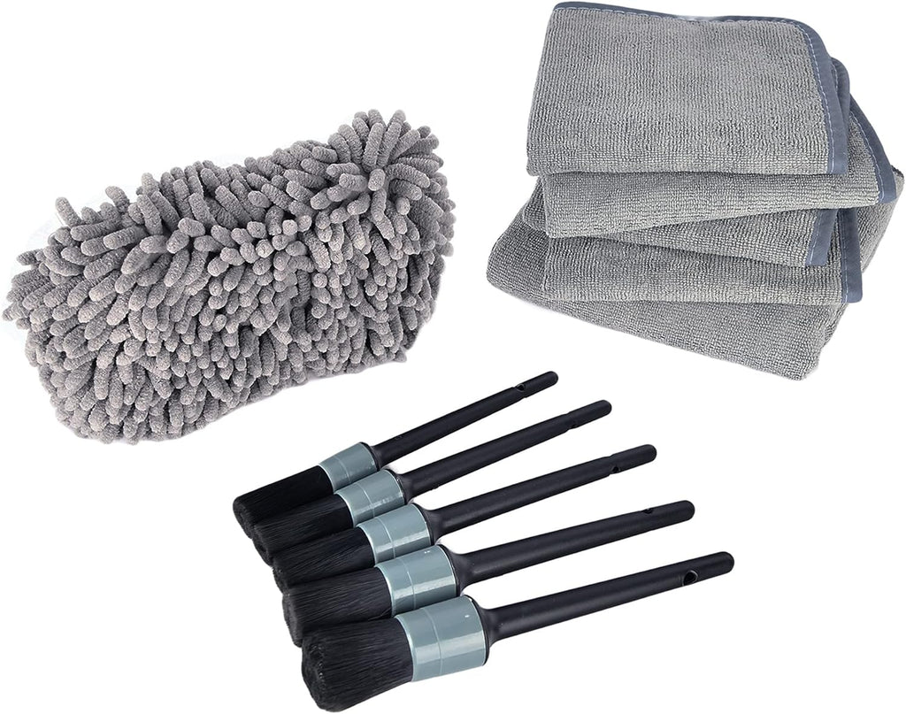 Rolling Car Wash Stool with Car Detailing Kit S4785