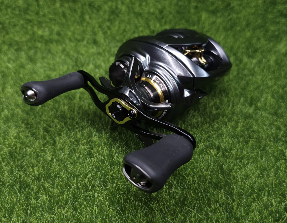 Compact Baitcast Reel Q742