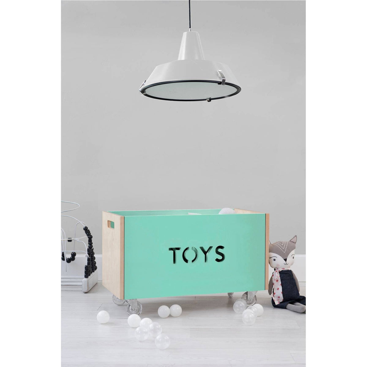 Toy Box Chest on Casters Q284