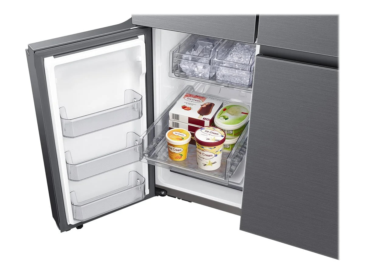 Black Stainless Steel Bottom-Freezer Refrigerator R8792