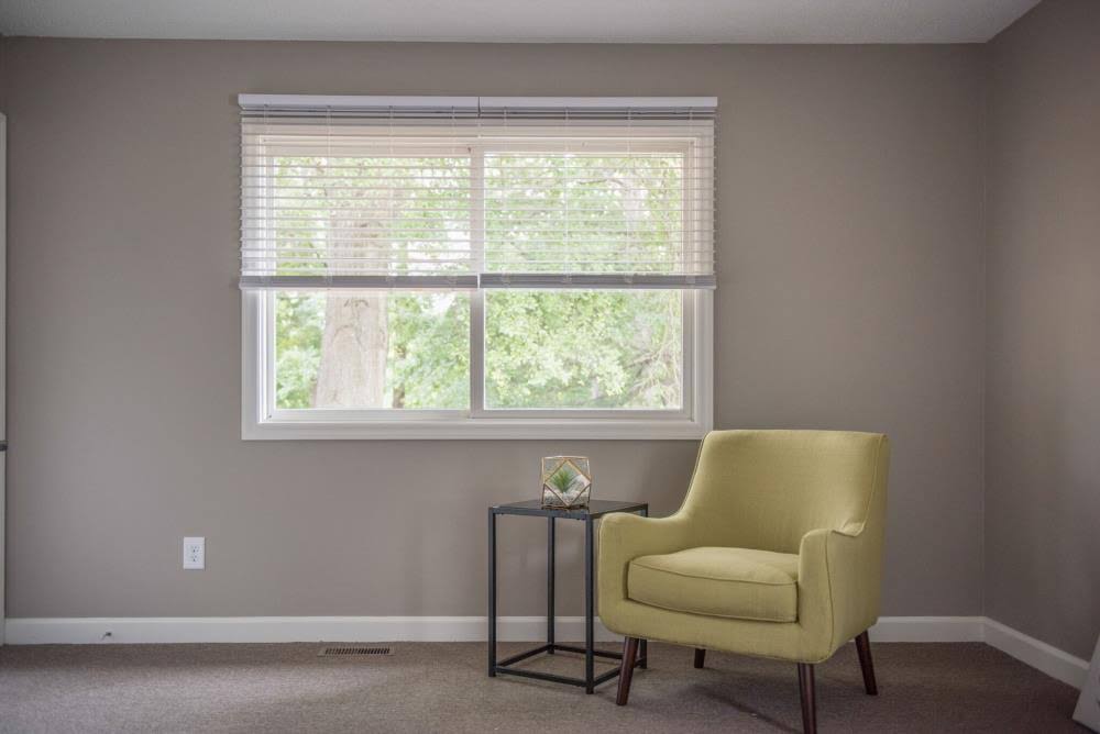 Cordless Soft White Faux Wood Room Darkening Blinds W758673
