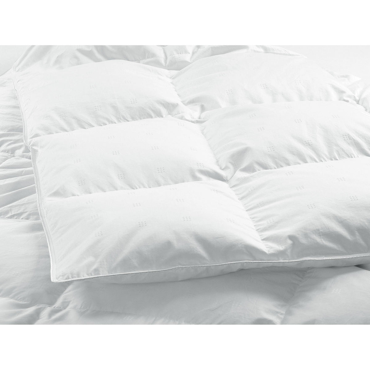 White Down Full Duvet Comforter with Corner Ties M4958