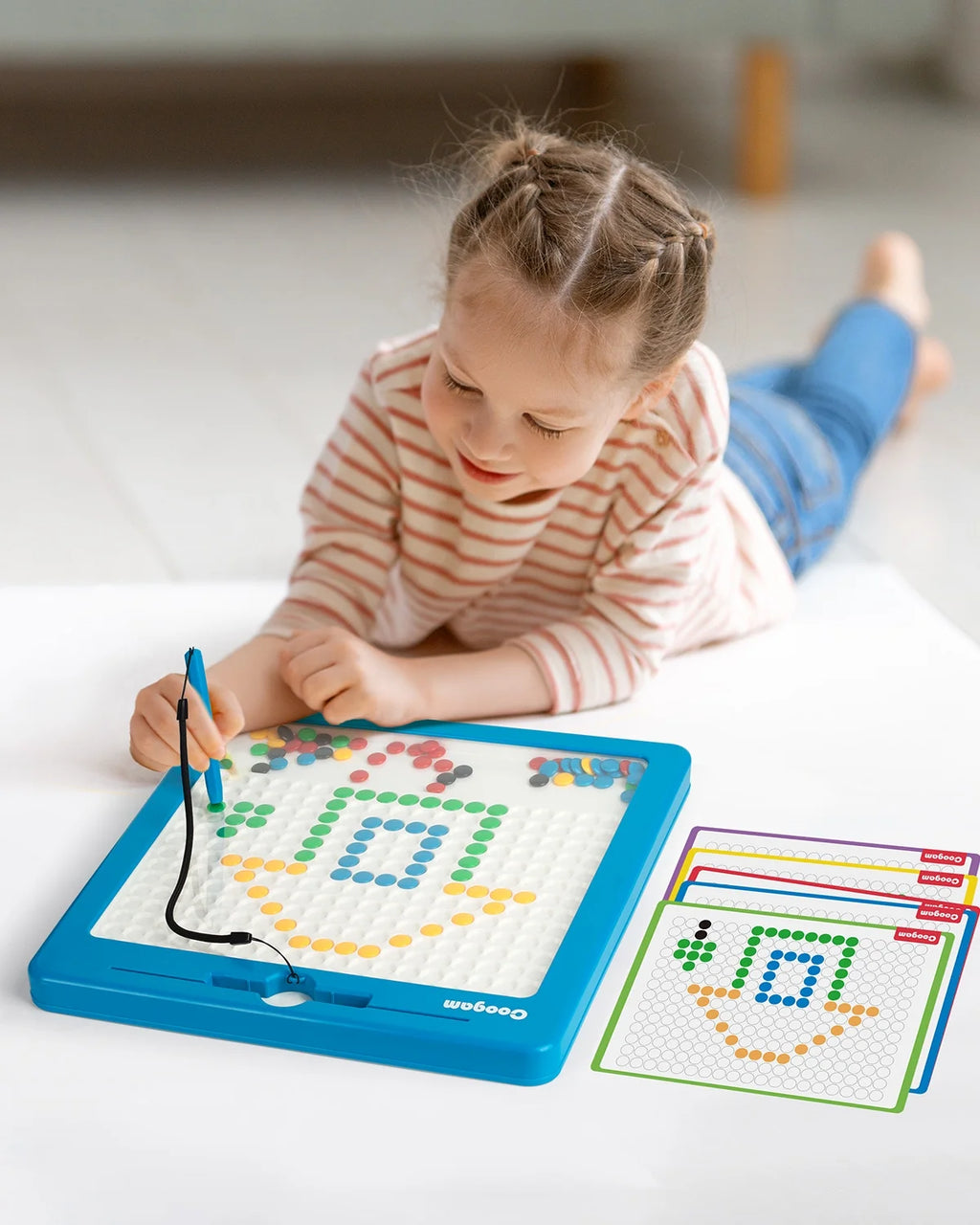 Magnetic Drawing Board with Pen and Dot Beads P4416