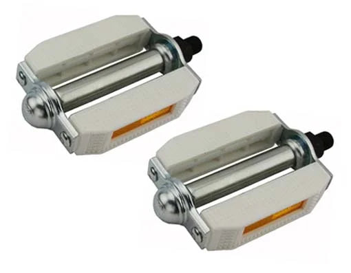 Pvc Pedals 1/2" White/Chrome Bike Pedals L359774