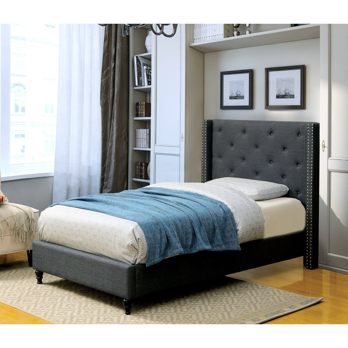 Queen Warm Grey Linen-Like Platform Bed P726517